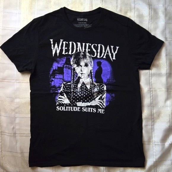 Tops - Wednesday Addams Solitude Suits Me T-Shirt